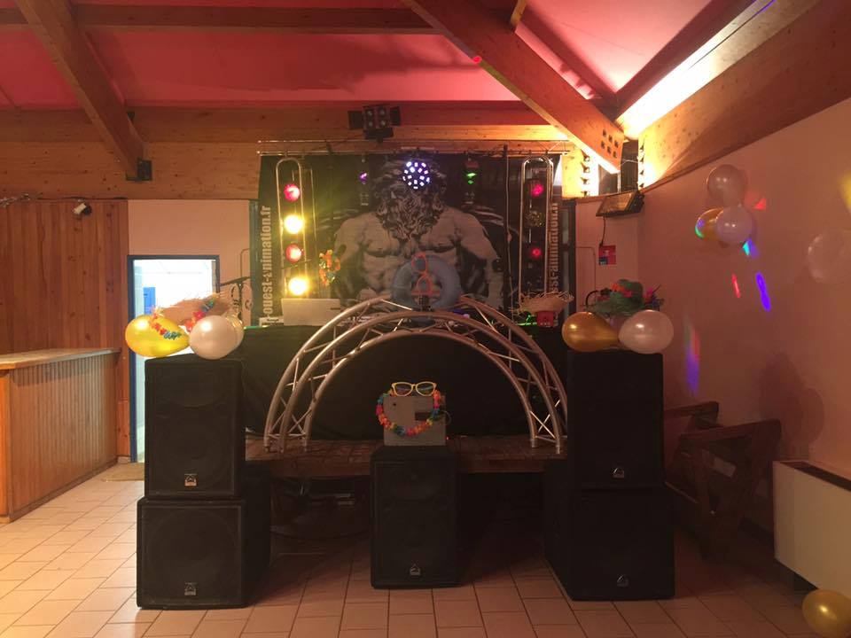 Dj pour épater les convives pendant une fête